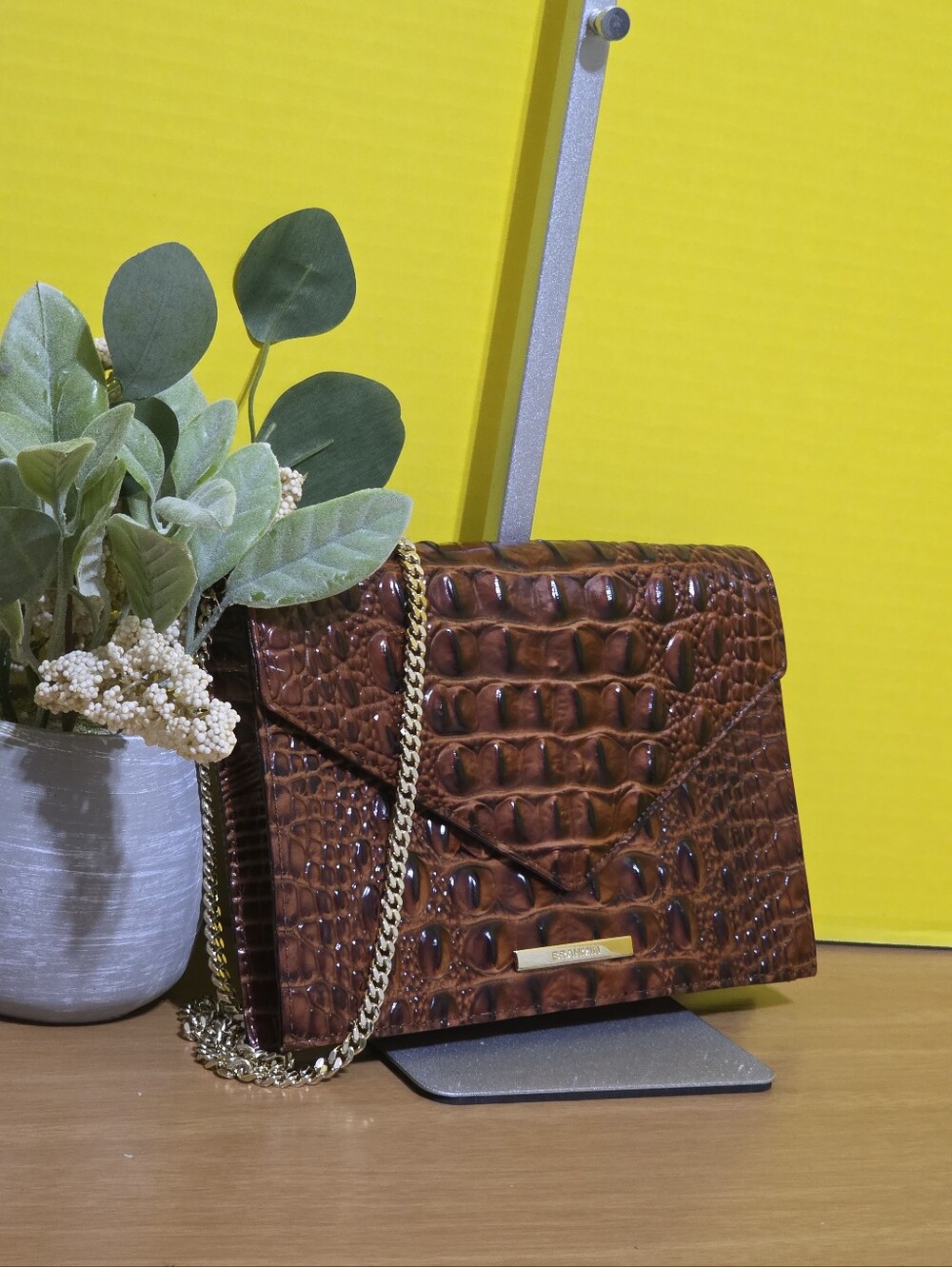 Brahmin Chain Crossbody - Picture 2 of 10
